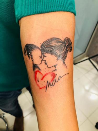 Best Hand Tattoo Artist 02
