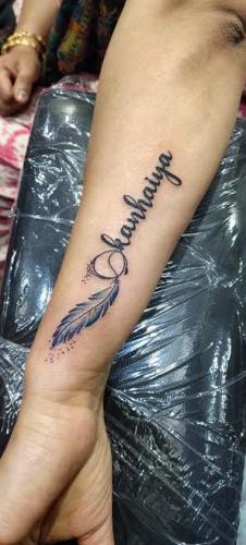 hand name tatoo